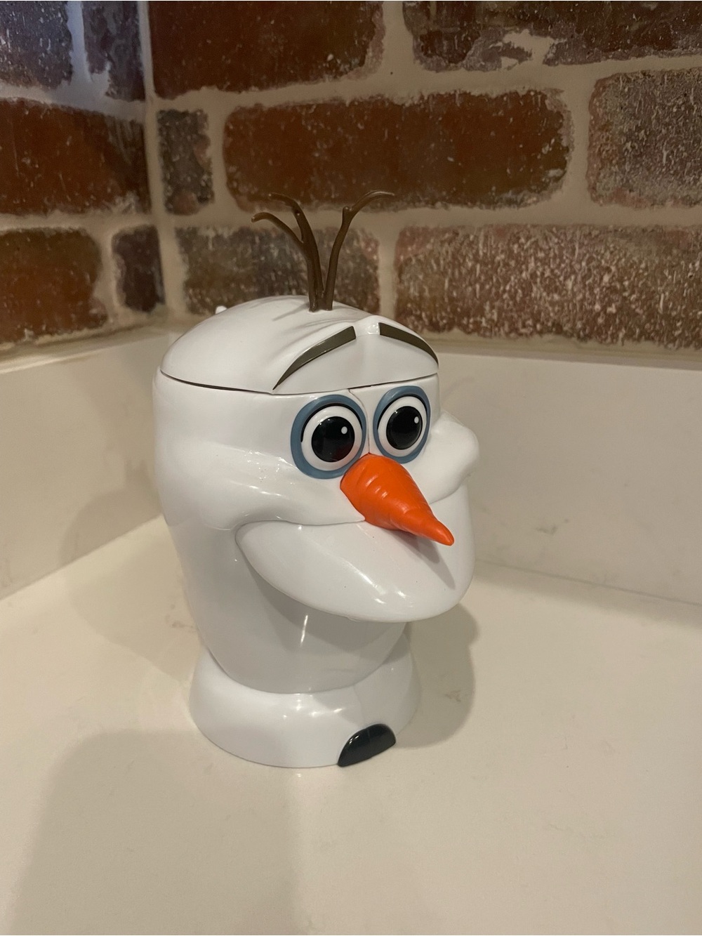 Disney Olaf Heavy Plastic Head Cup in White and Orange